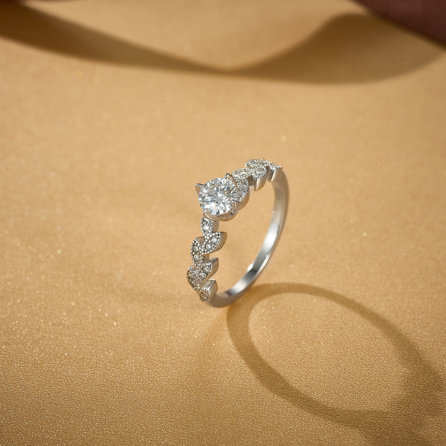 Leafy Sparkle Ring