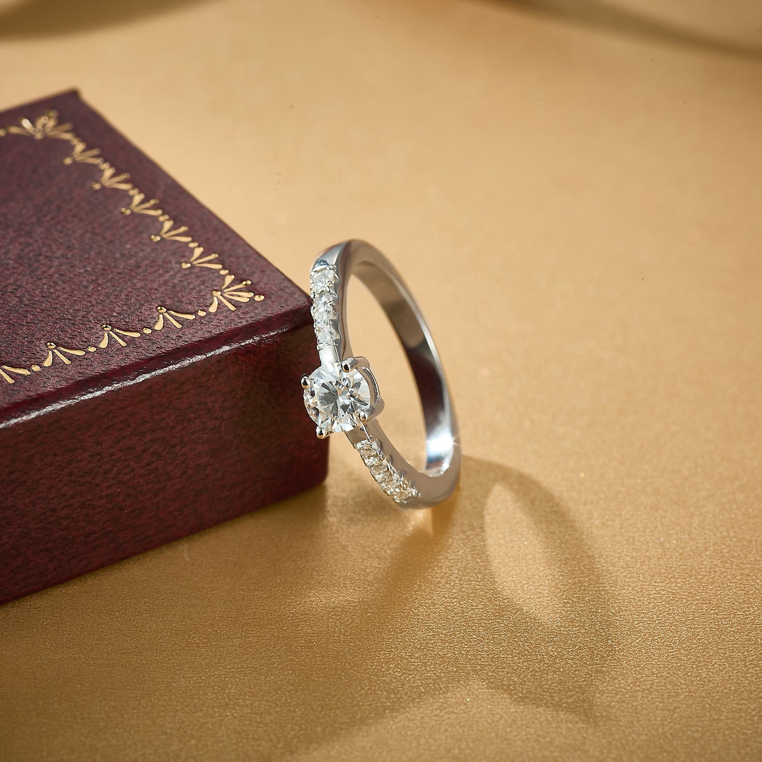 Curve Spark Ring