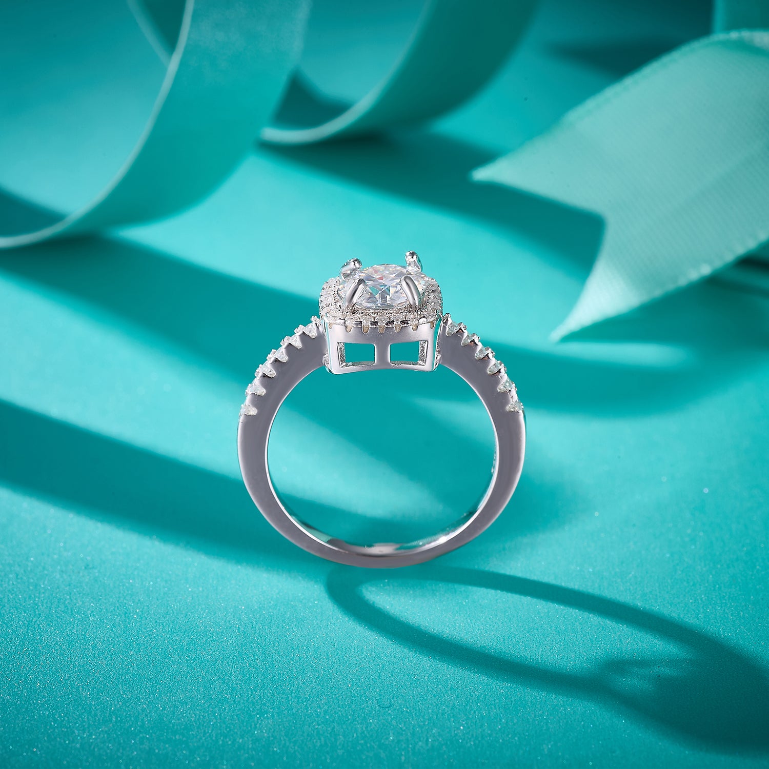 Cushion Halo Luxe Ring