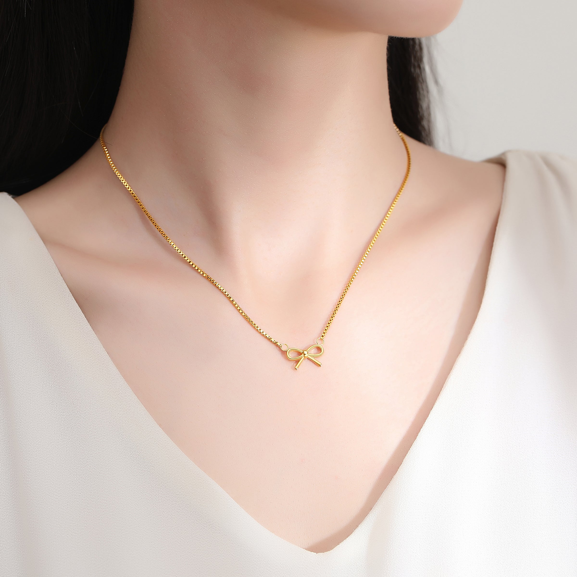 Bow Pendant