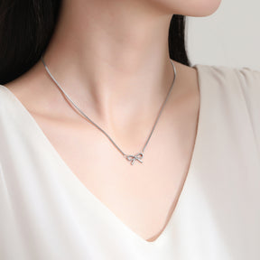 BOW PENDANT NECKLACE