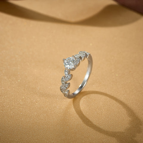 Leafy Sparkle Ring