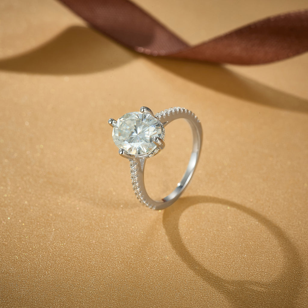 Oval Solitaire Sparkle Ring