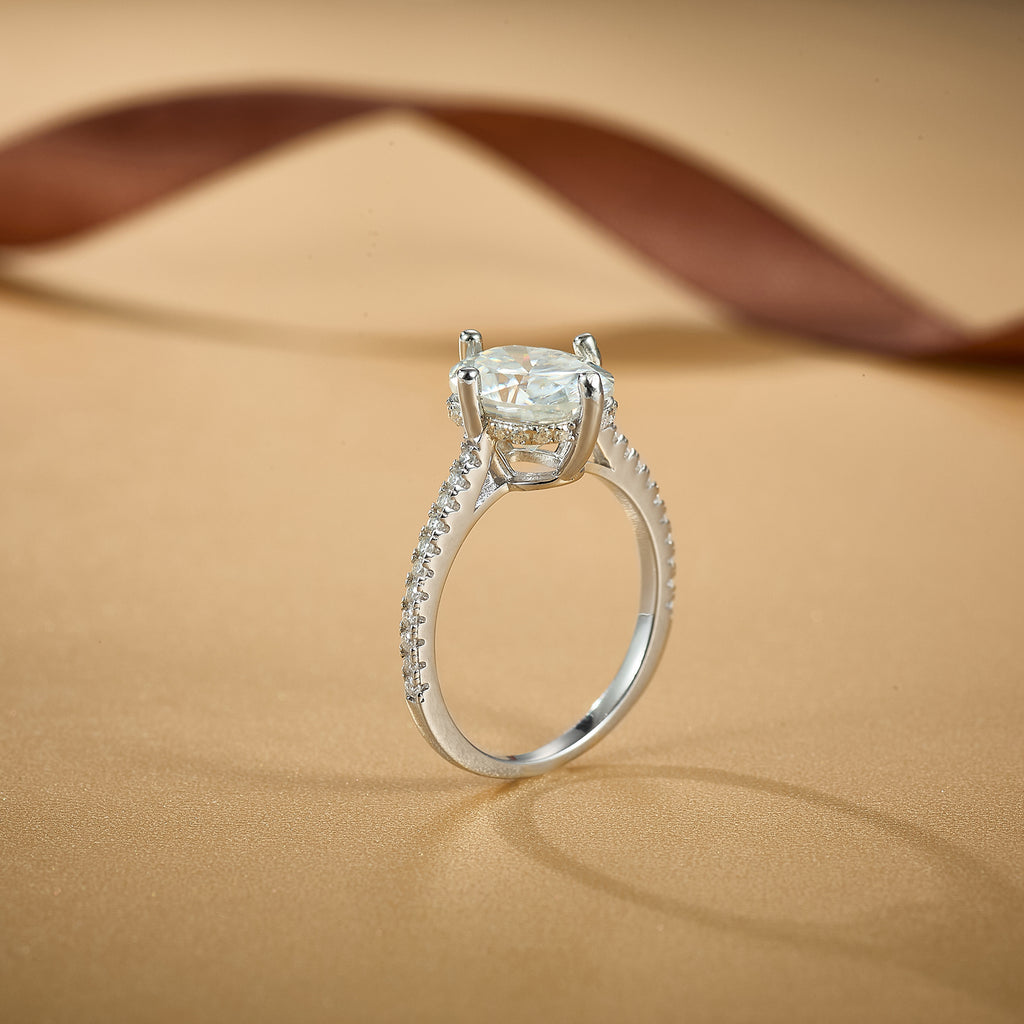 Oval Solitaire Sparkle Ring