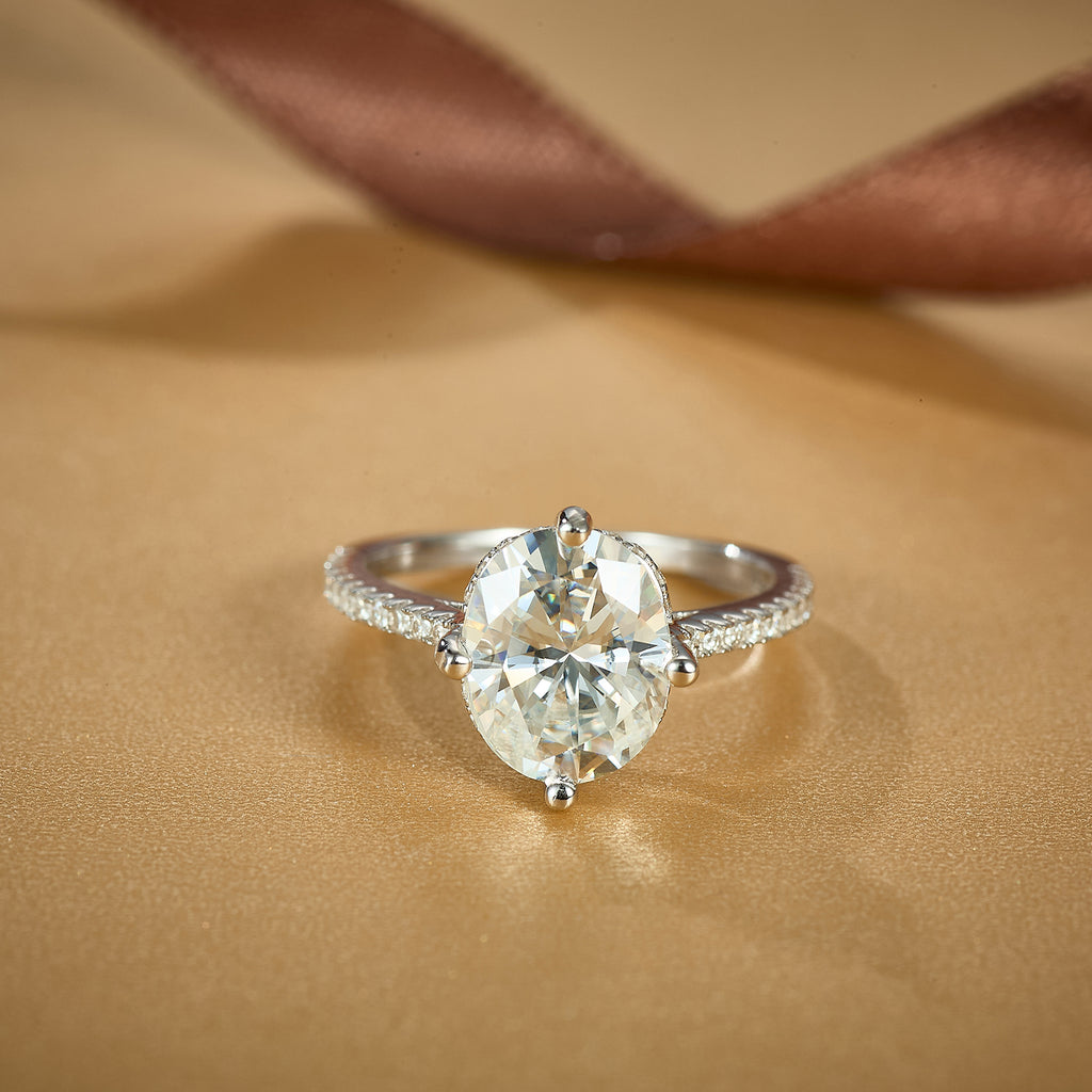 Oval Solitaire Sparkle Ring