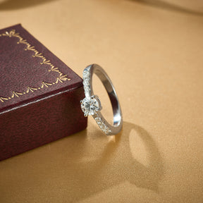 Curve Spark Ring