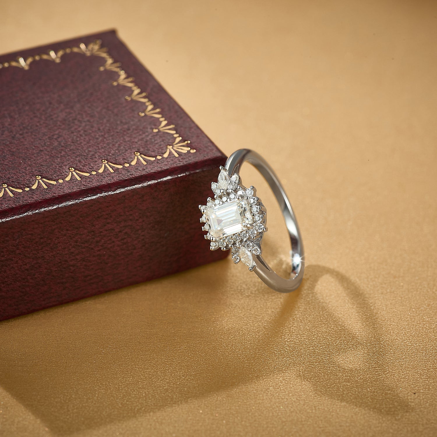 Elegant Cluster Ring