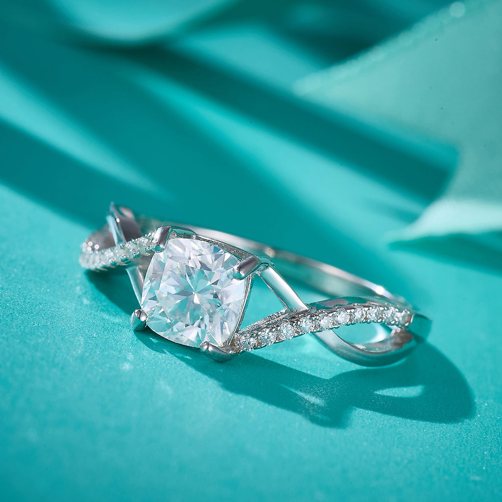 Twisted Princess Sparkle Ring