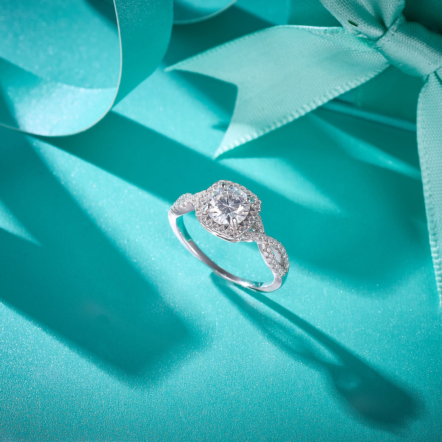 Vintage Halo Twist Ring