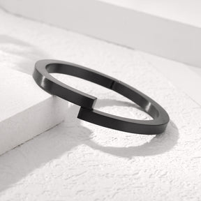 MEN'S MAGNETIC-CLASP BANGLE