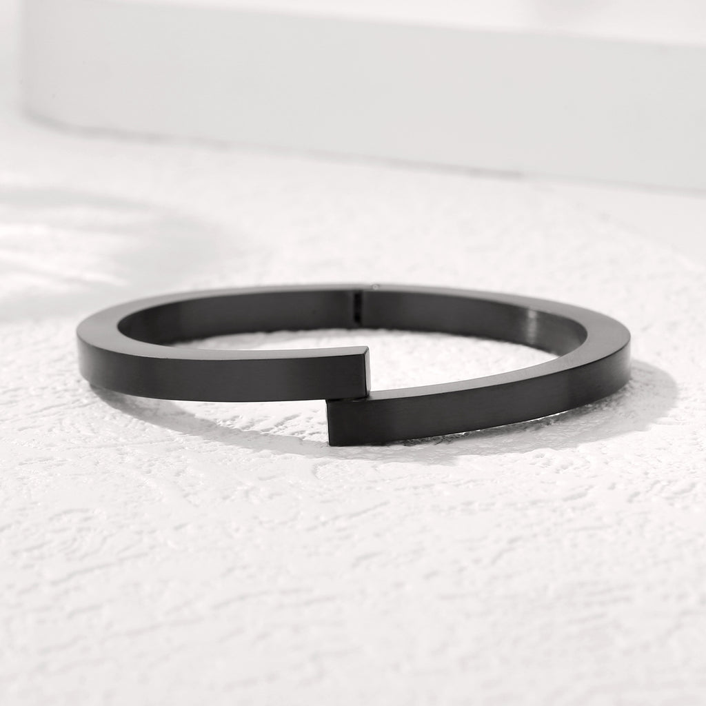 Magnetic-Clasp Bangle