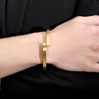 Magnetic-Clasp Bangle