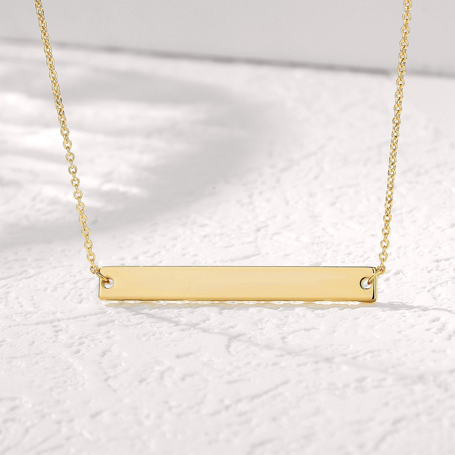 HORIZONTAL BAR NECKLACE