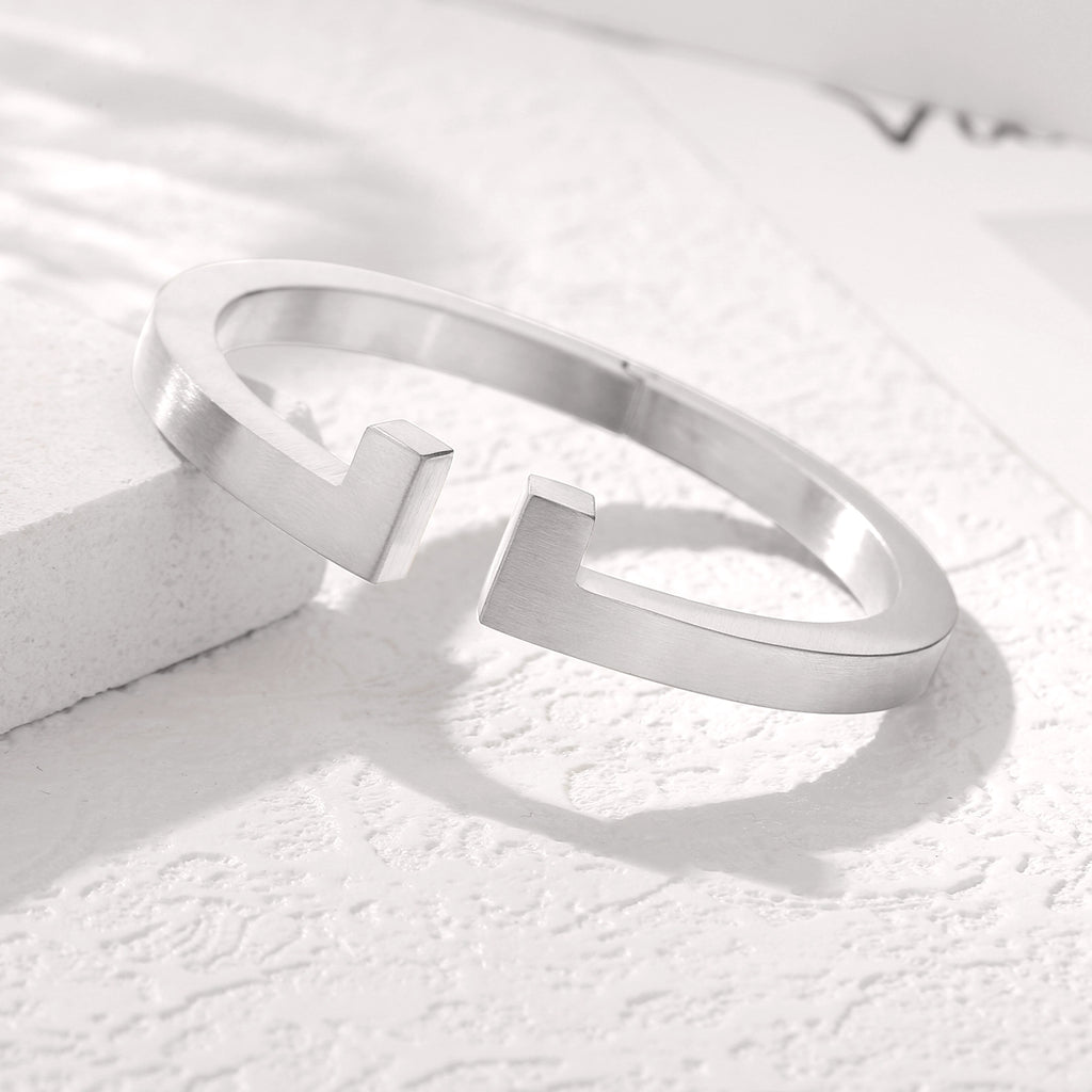 Men's Spring-Clasp Half T Cuff