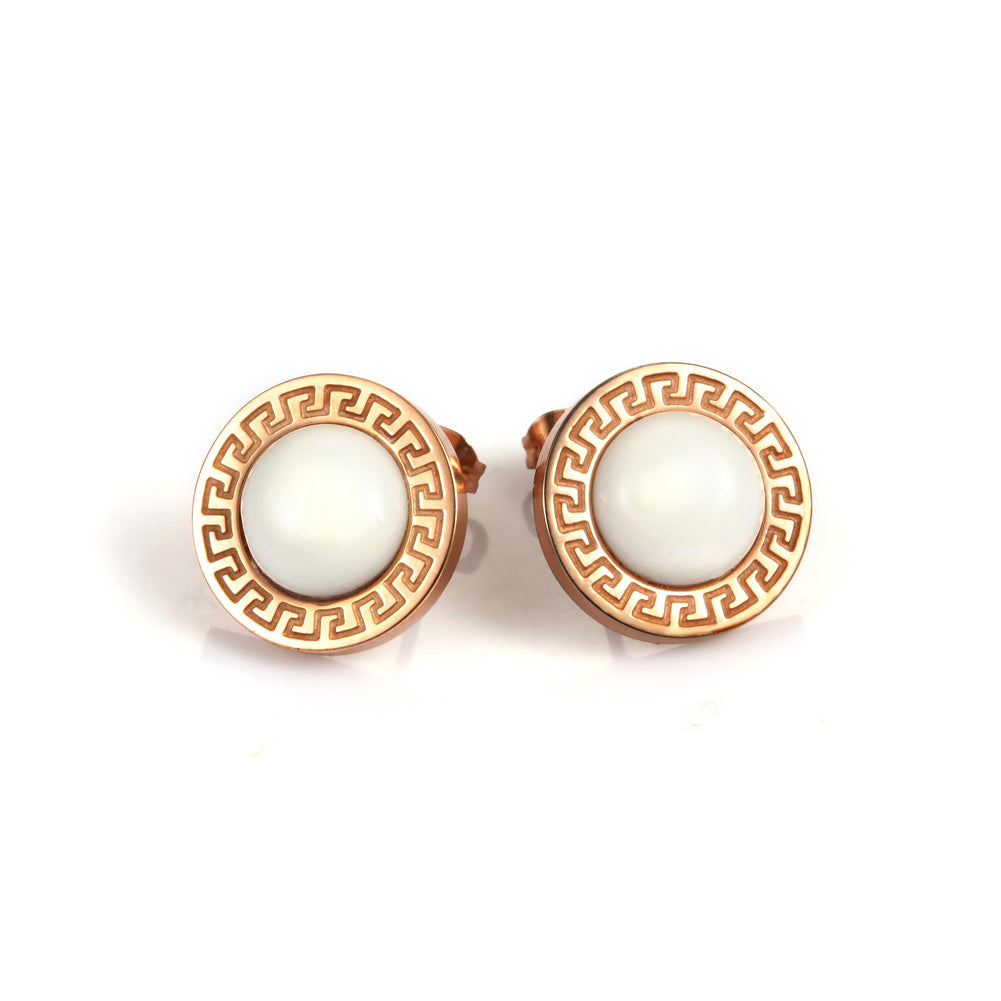 Pearl Round Studs
