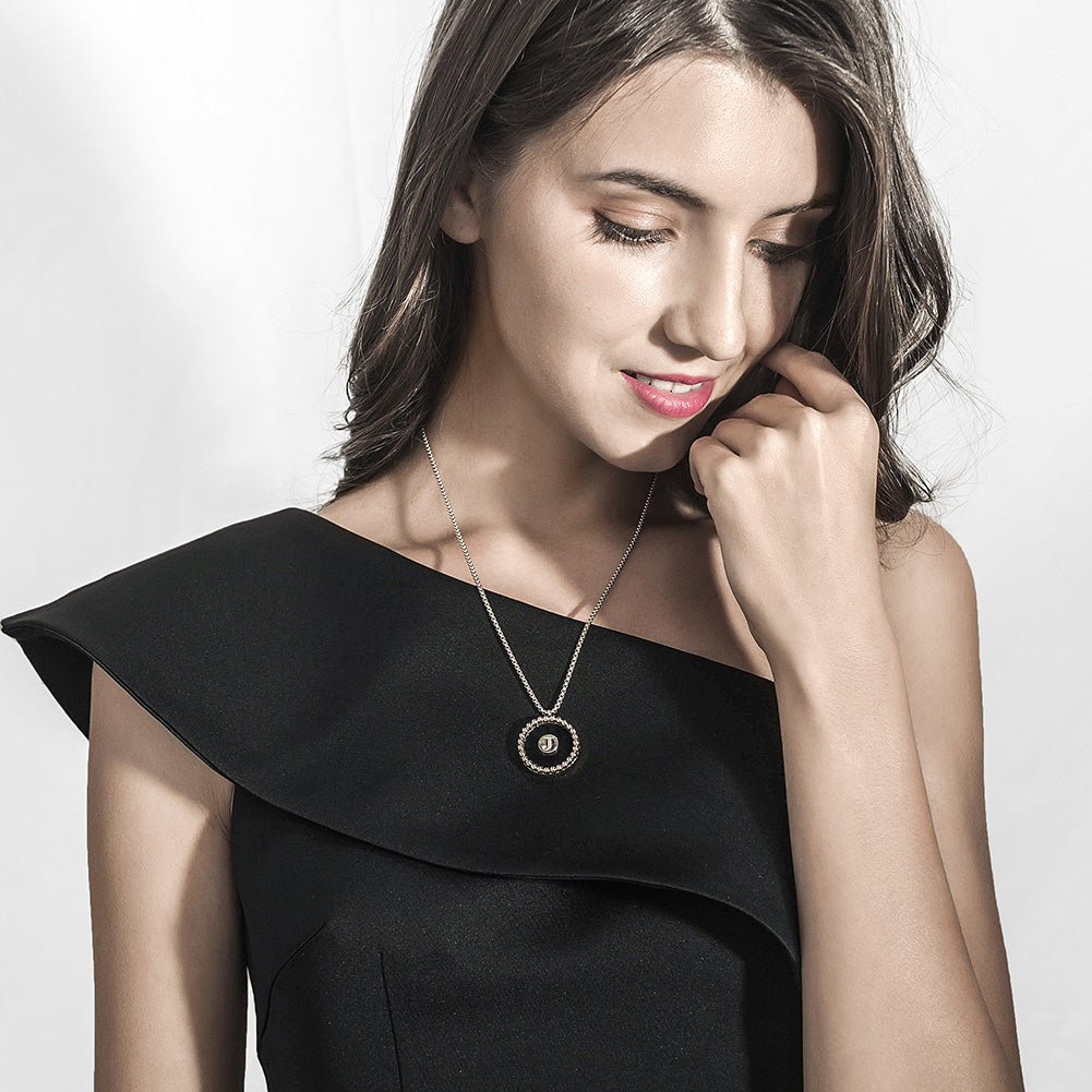 Surround Balls Black Circle Pendant